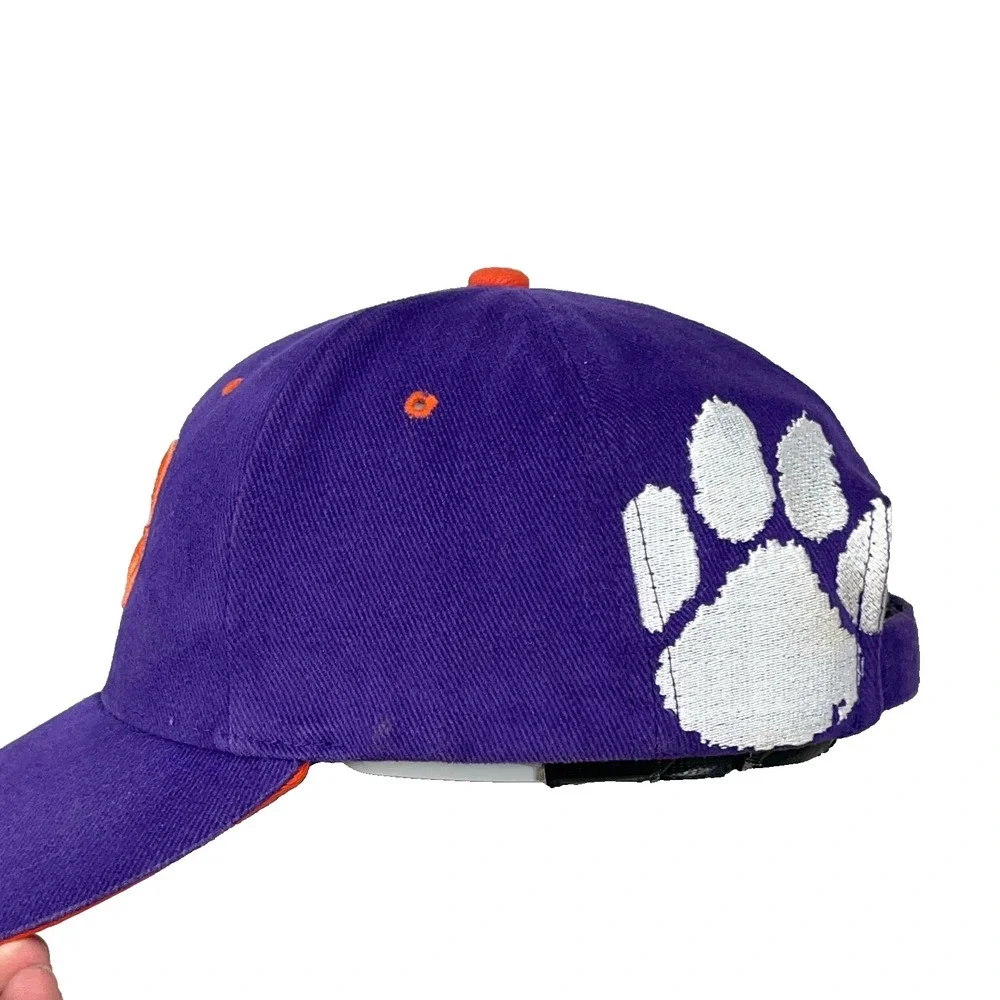 STARTER includes hat